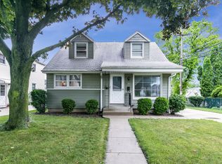 3860 S 45th St, Milwaukee, WI 53220