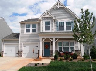 6 Shorthorn Ct, Greensboro, NC 27405