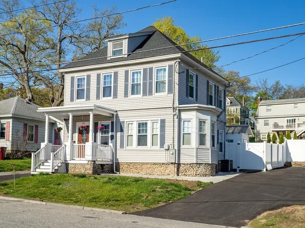 350 Wentworth Ave, Lowell, MA 01852