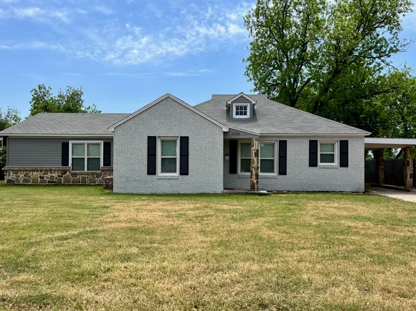 1308 4th St, Graham, TX 76450