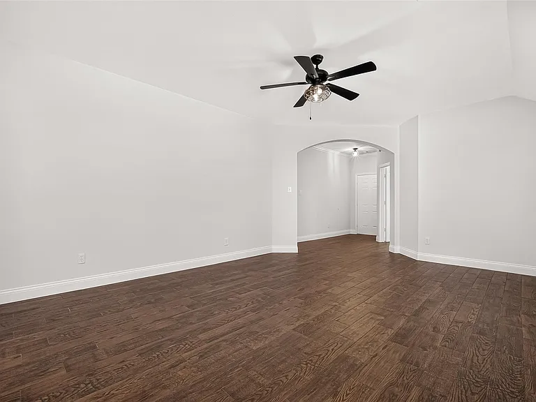 20707 Pine Rain Ct — Photo 11