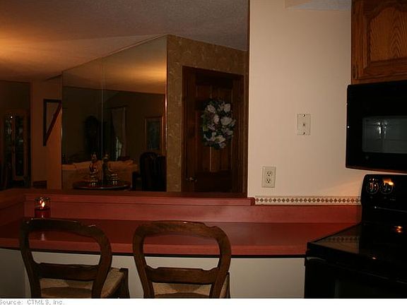 3rd image of 707 Sand Stone Dr