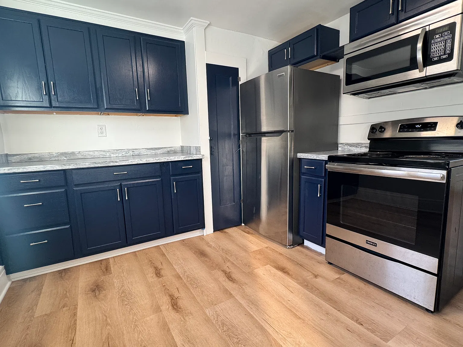 3 bed, 1100 sqft, $1,795 — Photo 3