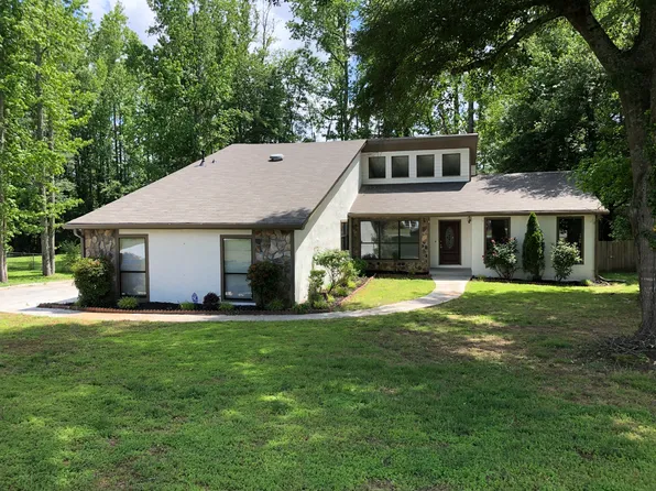 1202 Bayridge Dr, Riverdale, GA 30296