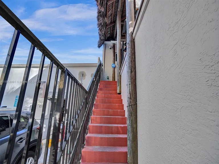 900 N Surf Rd #2 — Photo 44