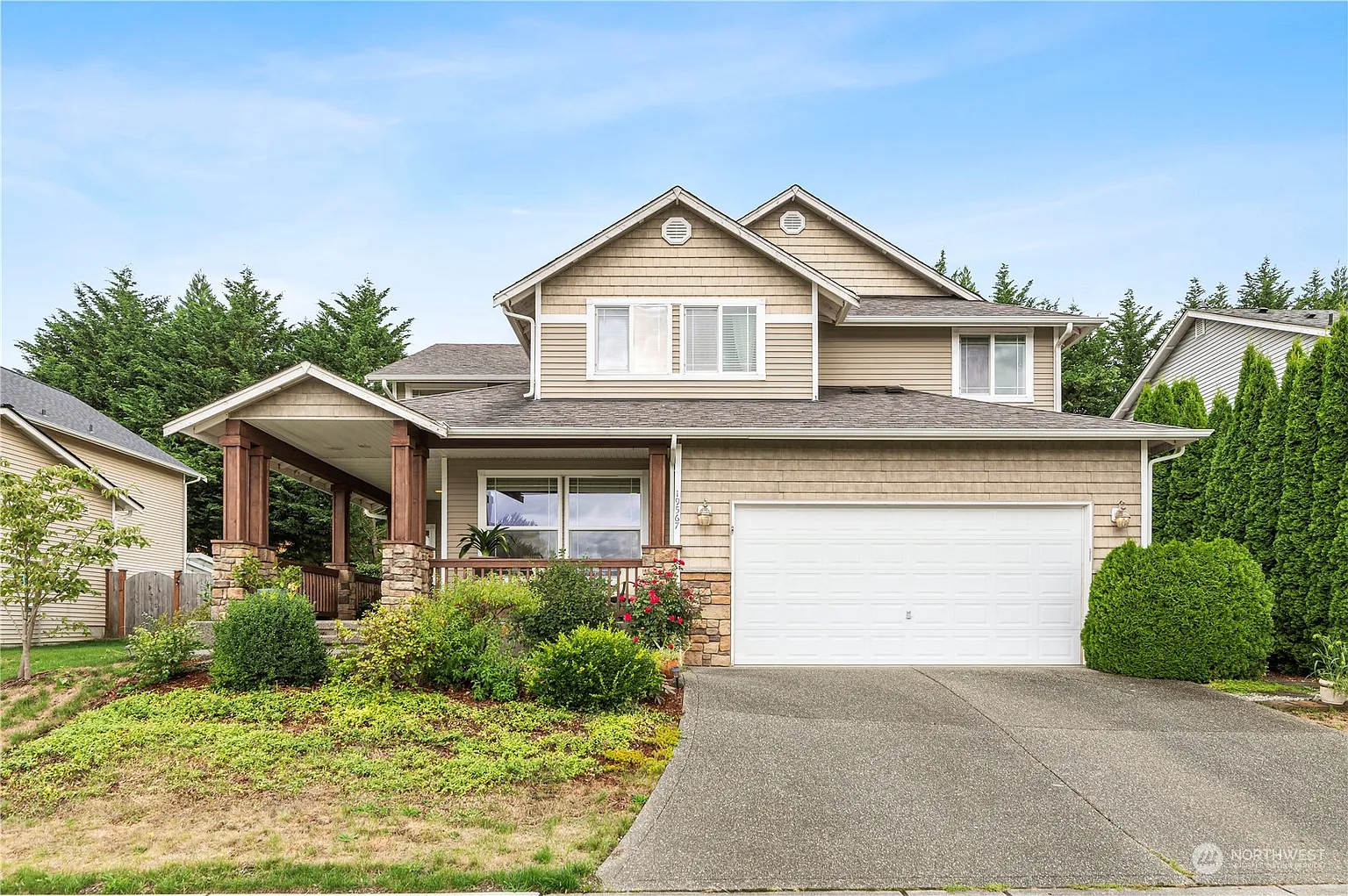 19567 Rainier View Road SE photo 1