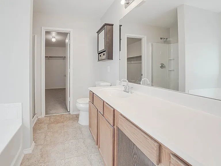 329 Highland Glen Dr — Photo 17