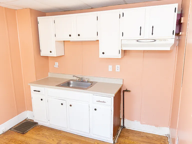 1606 Bell Ave — Photo 6