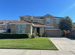 19 Cakebread Cir, Sacramento, CA 95834