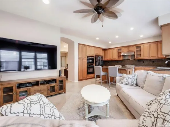 6251 Pacific Pointe Dr #17, Huntington Beach, CA 92648
