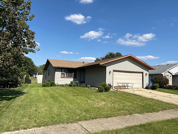 3rd image of 730 Cherokee Dr
