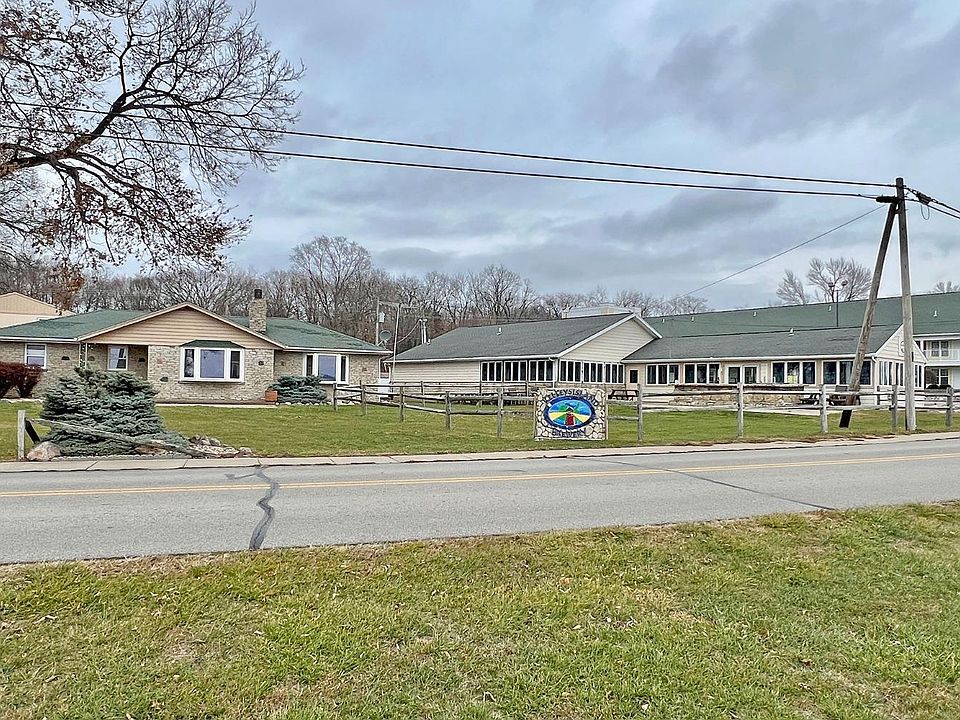 1st image of 503 W Lakeshore Dr