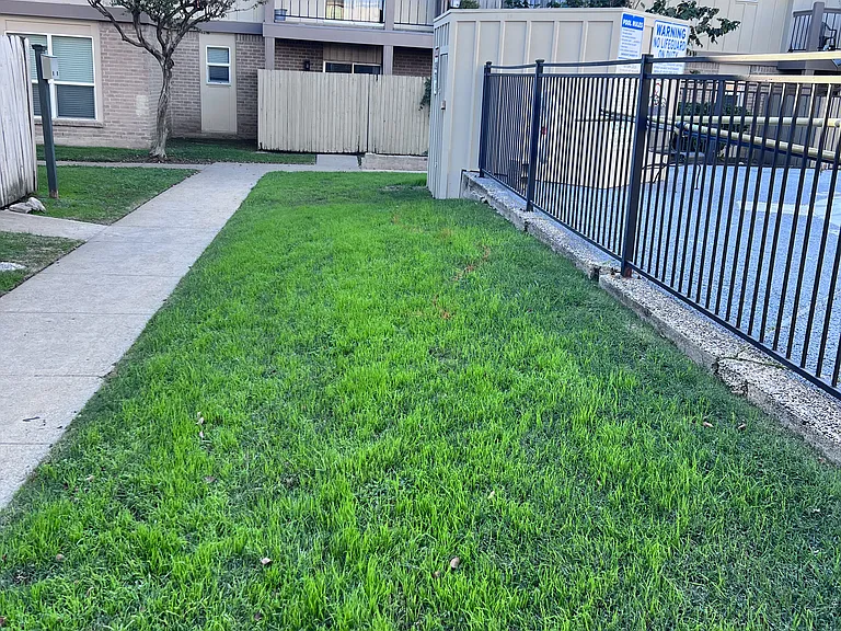 Autumn Creek Apartments — Photo 7