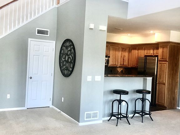 3rd image of 10582 Parkington Ln