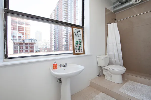 Rented by R New York | media 35