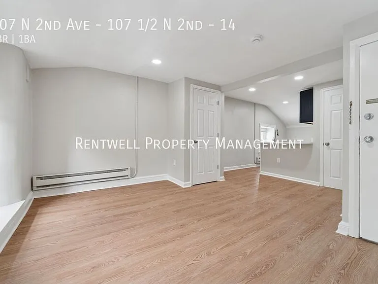 107 E 2nd Ave #1/2-14 — Photo 8