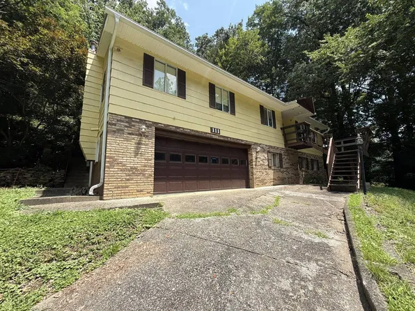 111 Mitchell St, Logan, WV 25601