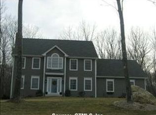 39 Crystal Ridge Dr, Ellington, CT 06029