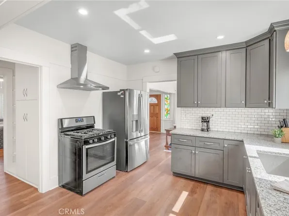 1058 E Almond Ave, Orange, CA 92866