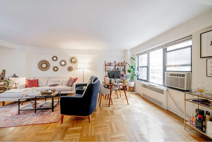 150 East 56th Street — Photo 2
