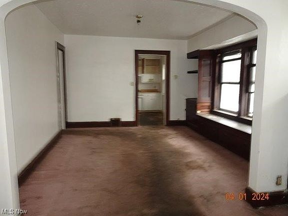 4th image of 2648 E 115th St