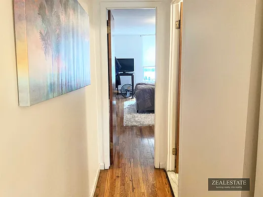 Rented by ZealEstate Group Inc | media 10