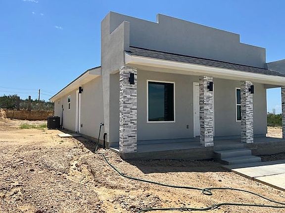 2nd image of 5209 Galicia Ln