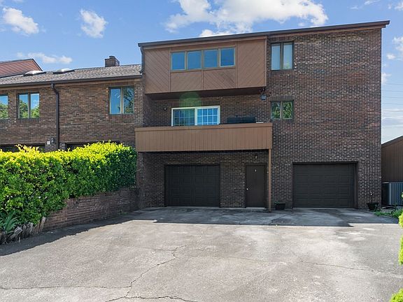 3rd image of 1230 McFarland St #37