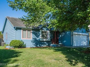 3016 Deerpath Ct, Des Moines, IA 50320