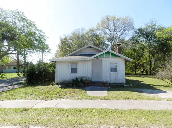2101 W 16th St, Sanford, FL 32771