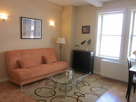 Rented by Luxury Property Group | media 13