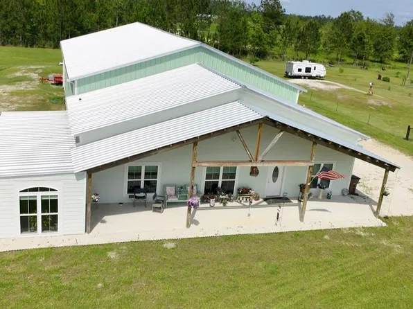 130 Golden Rod Ln, Wewahitchka, FL 32465