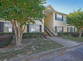 703 Stonehaven Cir, Cartersville, GA 30121