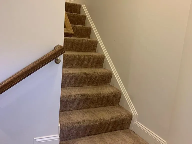 118 Vanguard Ln — Photo 5