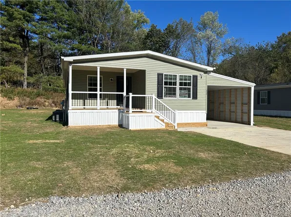 237 Sunny Hill Dr, Valencia, PA 16059