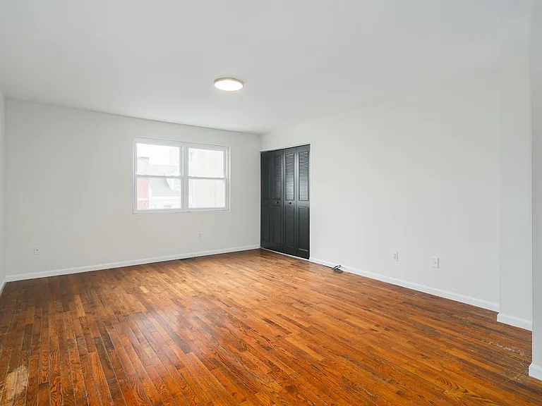 944 New Market St #2 — Photo 12