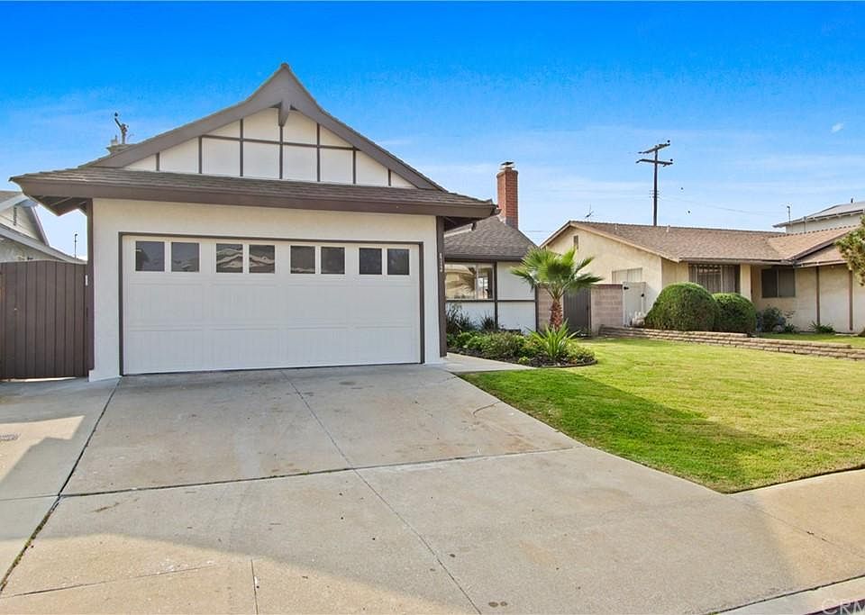 1st image of 417 E Bradrick Dr
