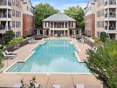 309 Seven Springs Way APT 204, Brentwood, TN, 37027