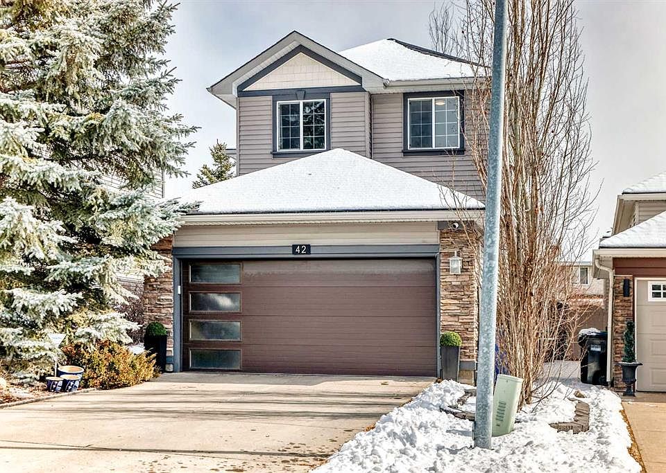 1st image of 42 W Somerset Cir SW