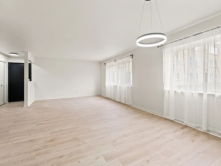 Fairfield Flats — Photo 10