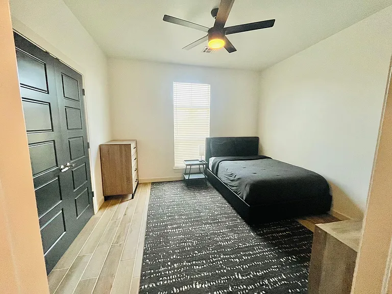 4309 Primrose Pl — Photo 9