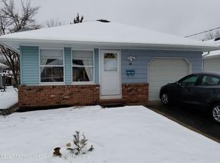 76 Mount Matterhorn Ln, Toms River, NJ