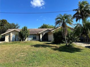 3090 52nd St SW, Naples, FL 34116