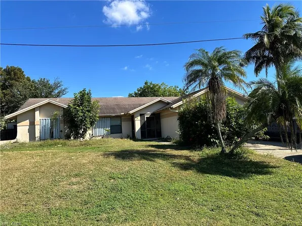 3090 52nd ST SW, NAPLES, FL 34116