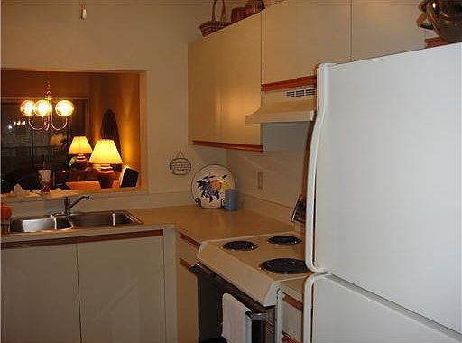 4th image of 3366 Lucerne Park Drive #4230