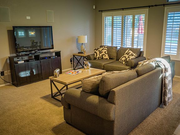 4th image of 803 W Canary Way