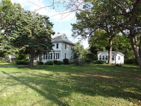 1220 S Broadway Rd, Montgomery, IL 60538