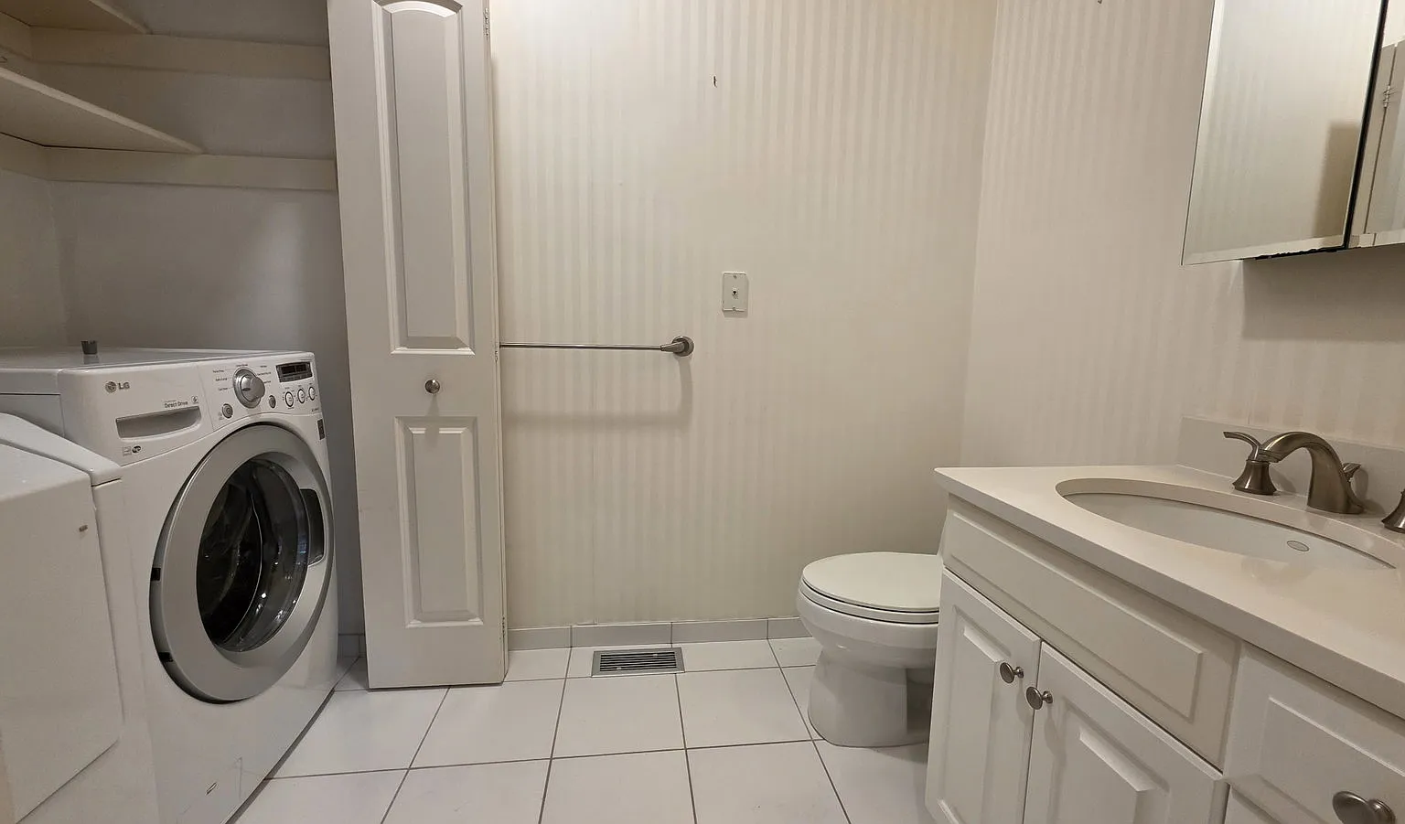 3 bed, 2.5 bath, 2500 sqft, $6,500 — Photo 4