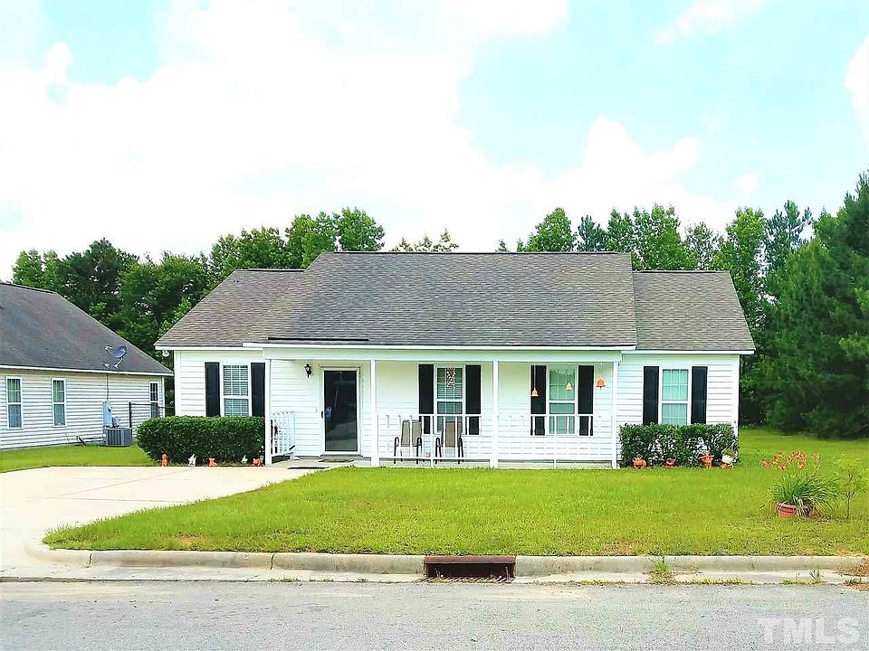 1st image of 203 Deebeau Ln