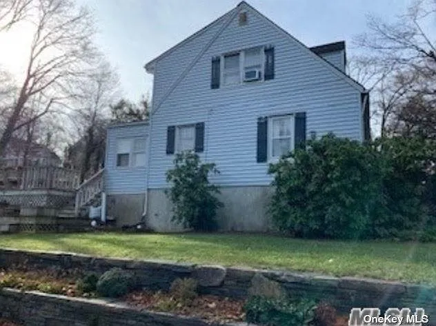 119 Maple Pl — Photo 4